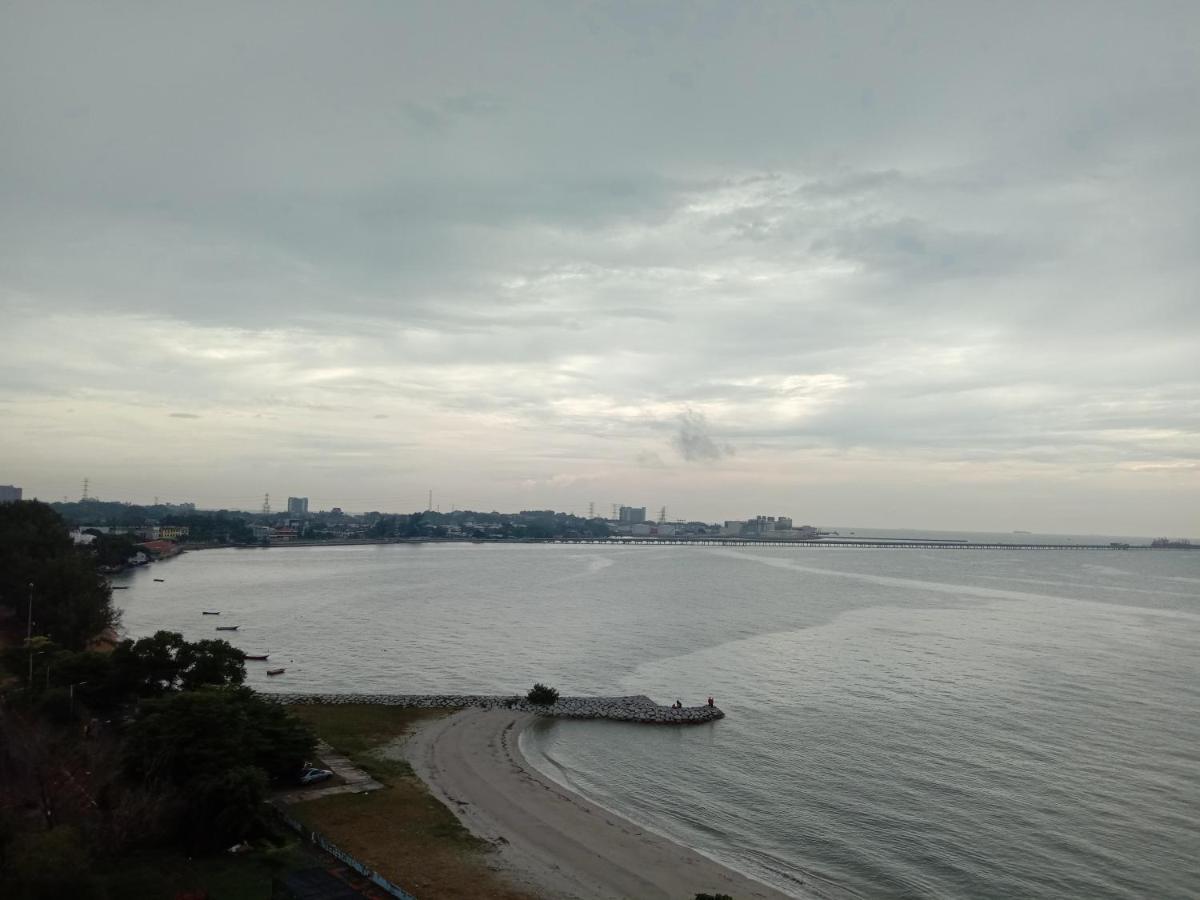 Glory Beach Resort Private Apartment Port Dickson Exterior photo