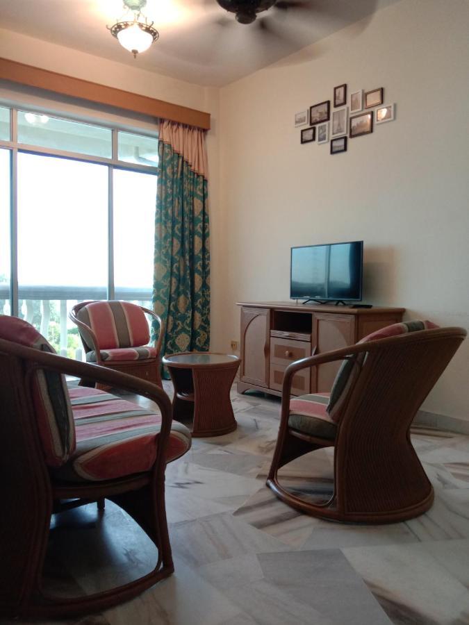 Glory Beach Resort Private Apartment Port Dickson Exterior photo
