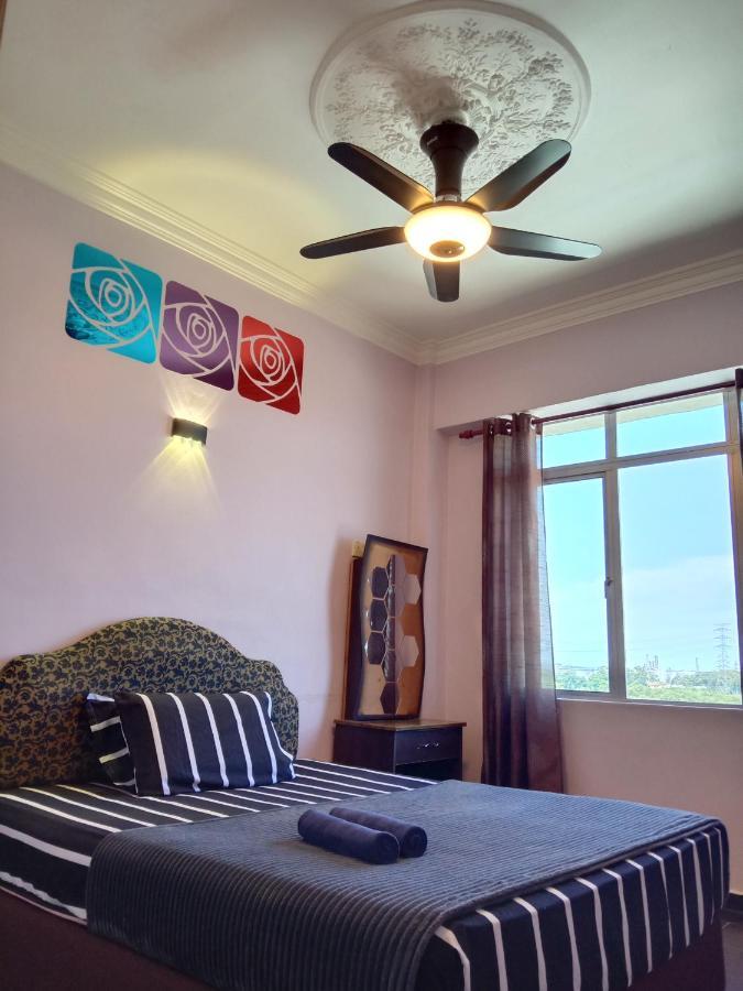 Glory Beach Resort Private Apartment Port Dickson Exterior photo